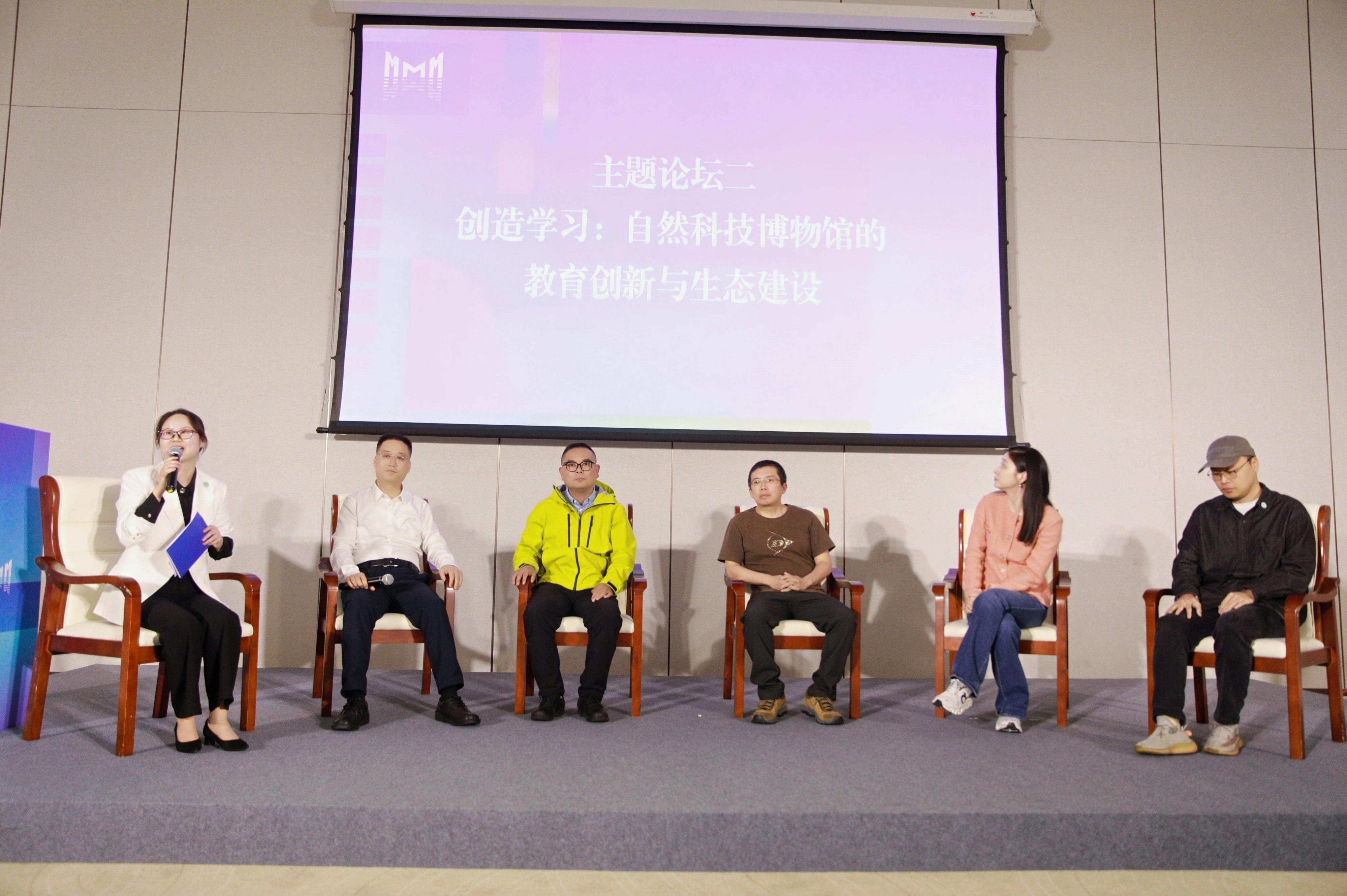 南宁端午节带孩子去哪人少一点：恐龙奥秘科学馆中博协专委会创始成员单位